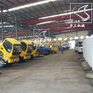 高空作業(yè)車生產(chǎn)車間