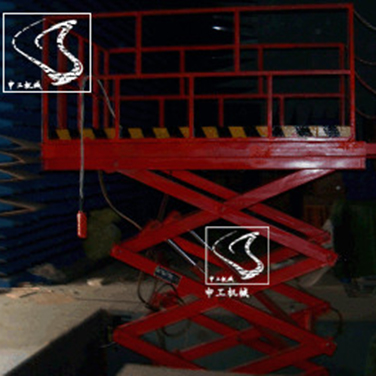 伸縮臺面升降機